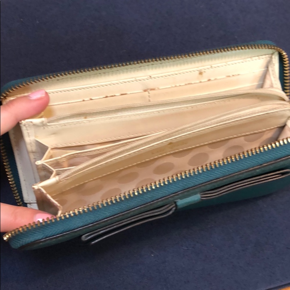 Kate Spade Wallet - Picture 2 of 3